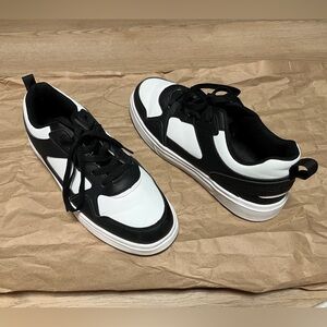 Black and White Sneakers Women Size 8.5